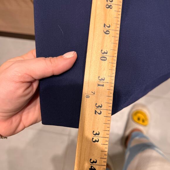 Alice + Olivia Navy Blue Cold Shoulder Niko Sheath Dress Sz 6 - Picture 10 of 11